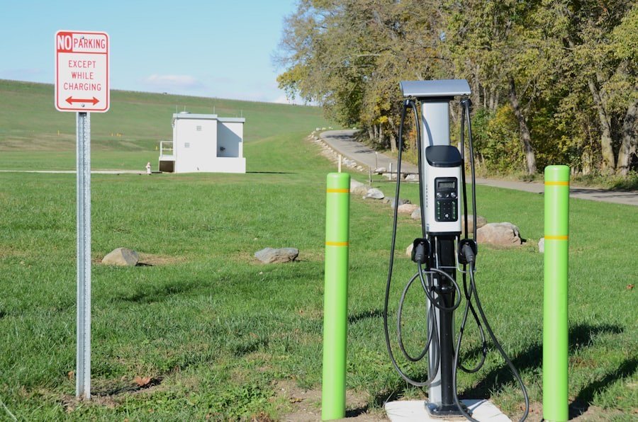 Station de recharge publique en extérieur pour véhicules électriques